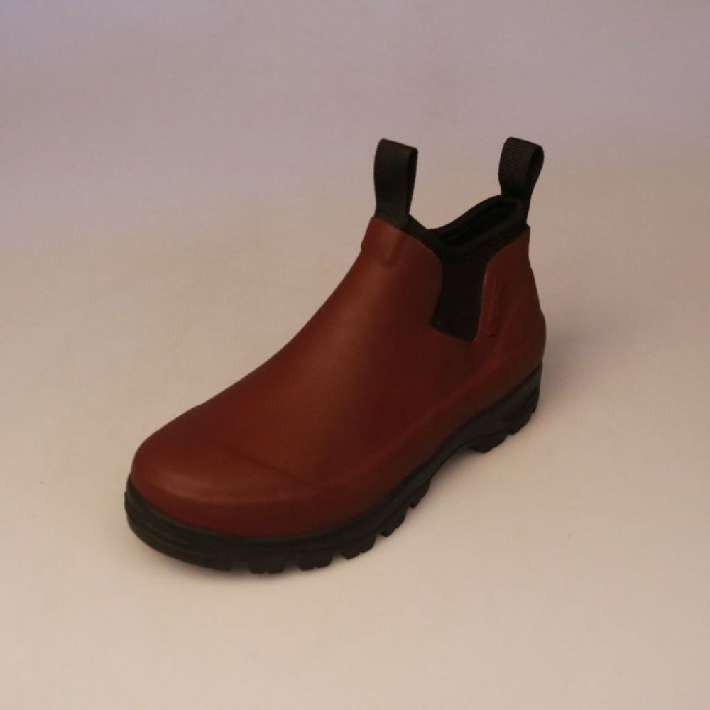 ботинки не указано