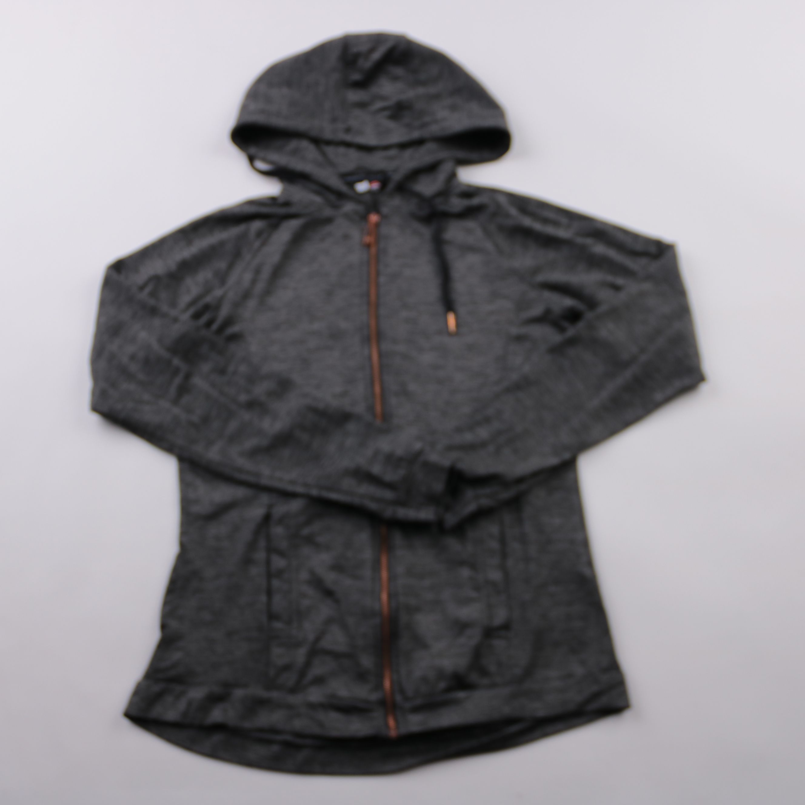 ветровка F&F