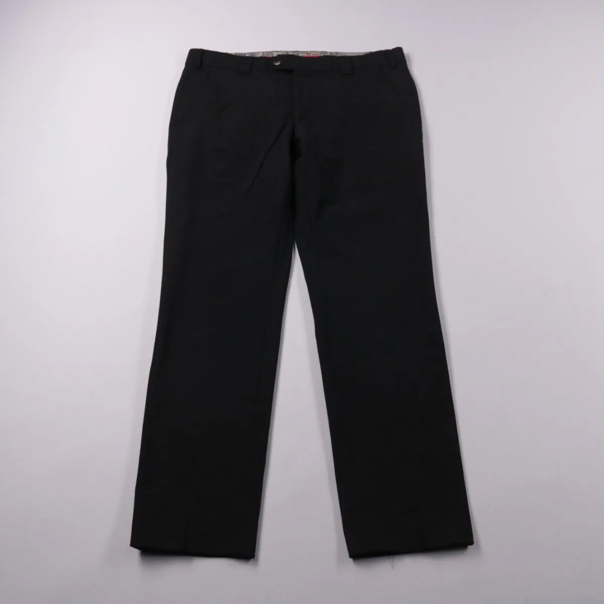 брюки не указано