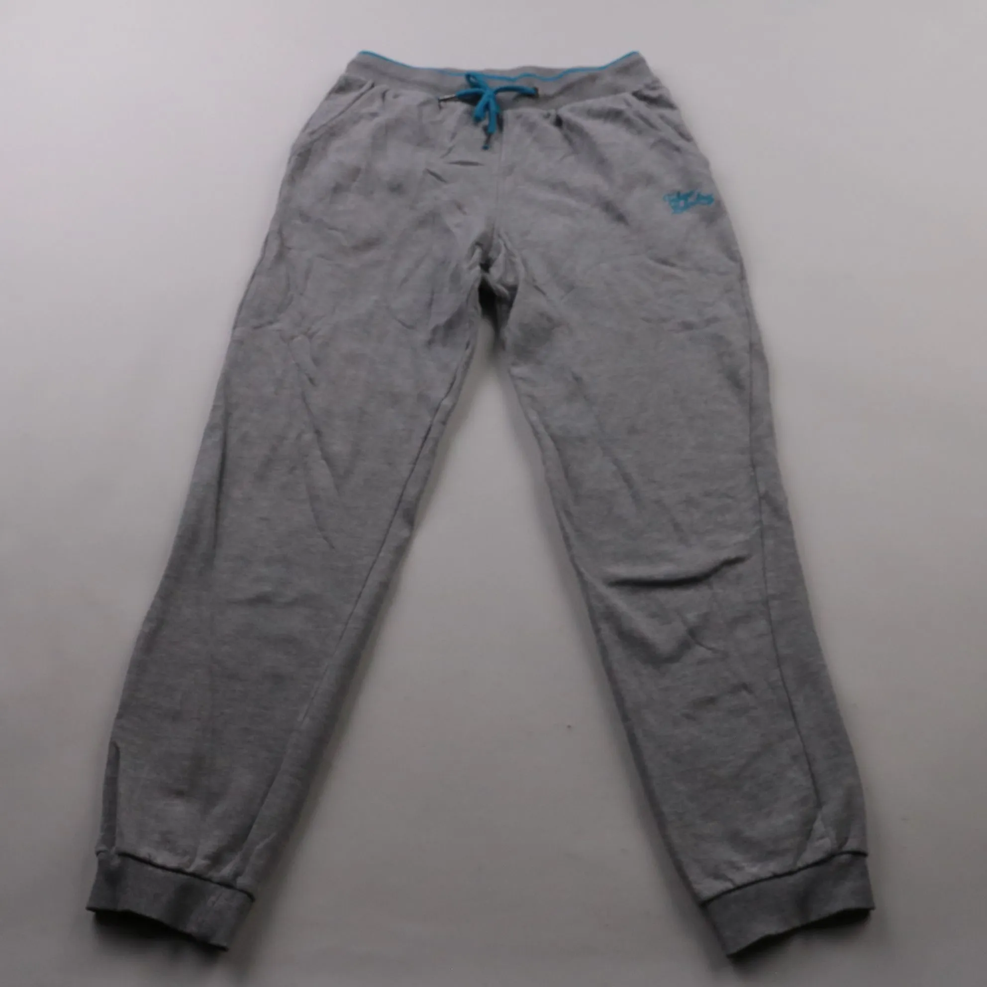 брюки не указано